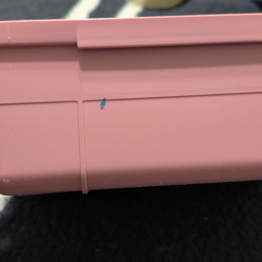 Pink Storage Box Tupperware - Picture 6 of 6